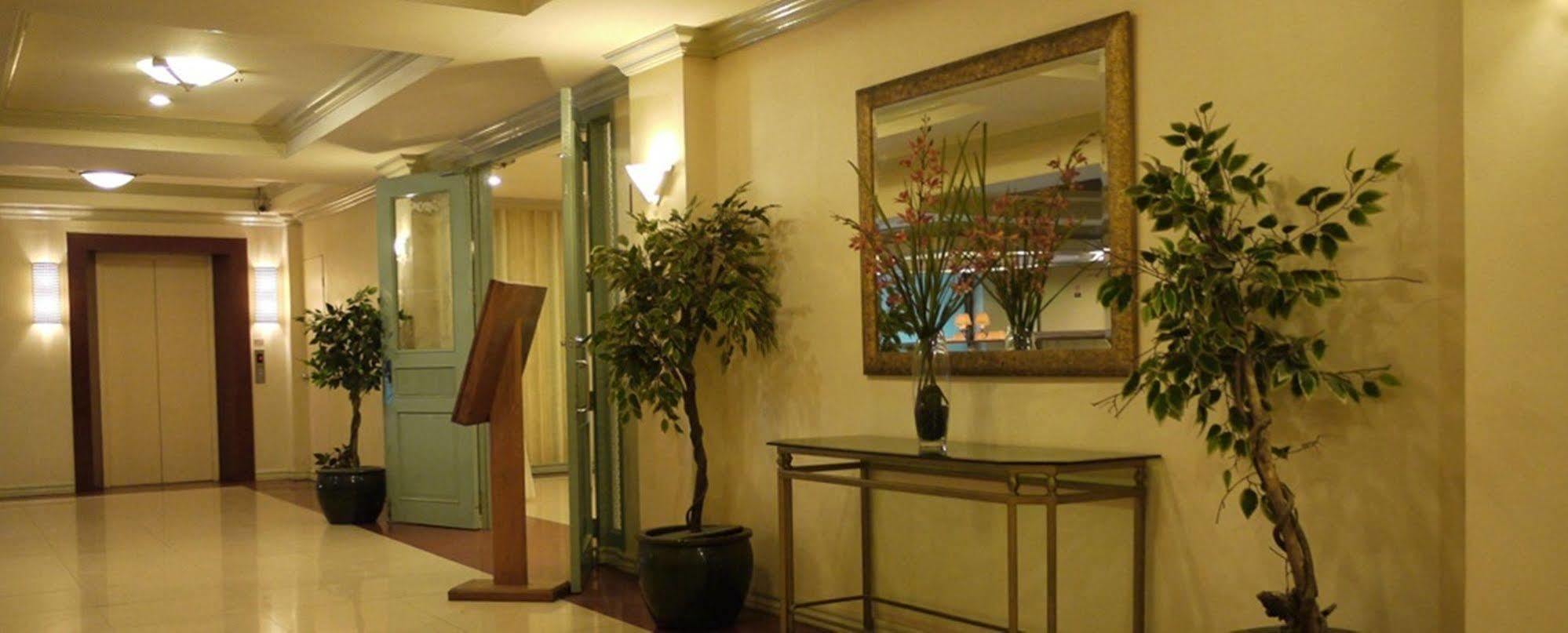 De Luxe Hotel Cagayán de Oro Exterior foto